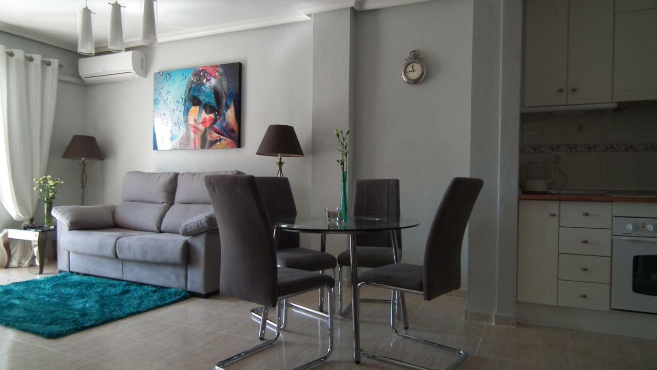 Sea View Apartament La Mata  Luaran gambar