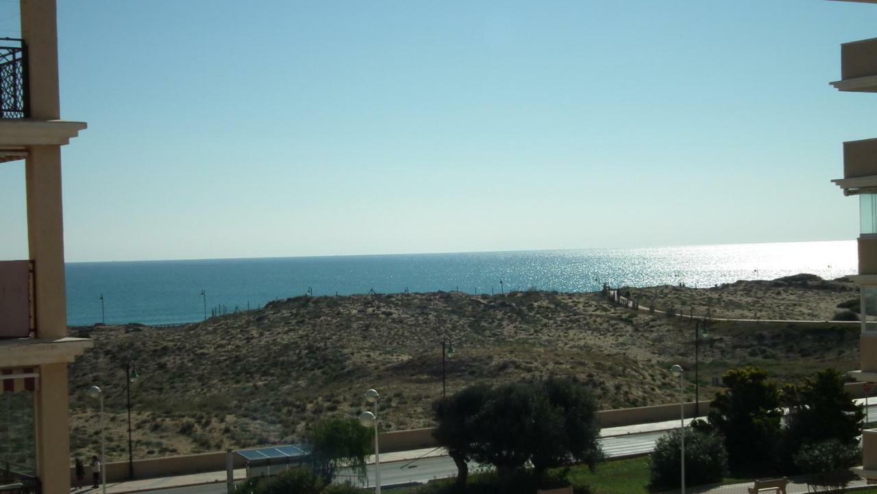 Sea View Apartament La Mata  Luaran gambar